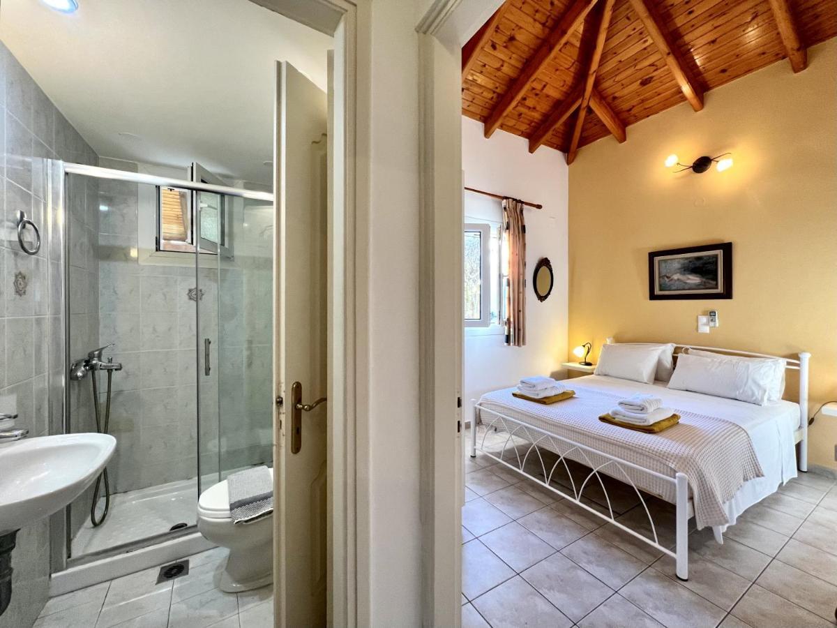 Villa Neptune Livathos  Exteriör bild