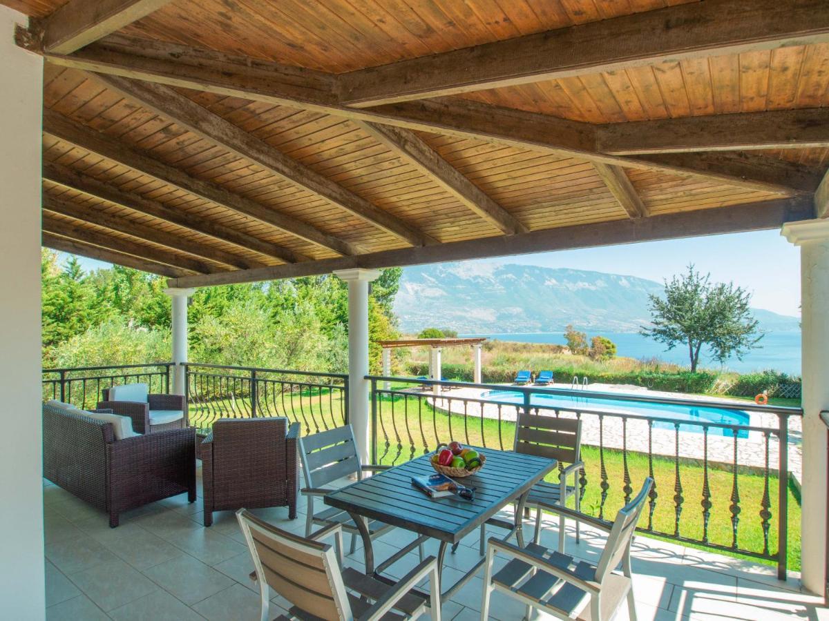 Villa Neptune Livathos  Exteriör bild