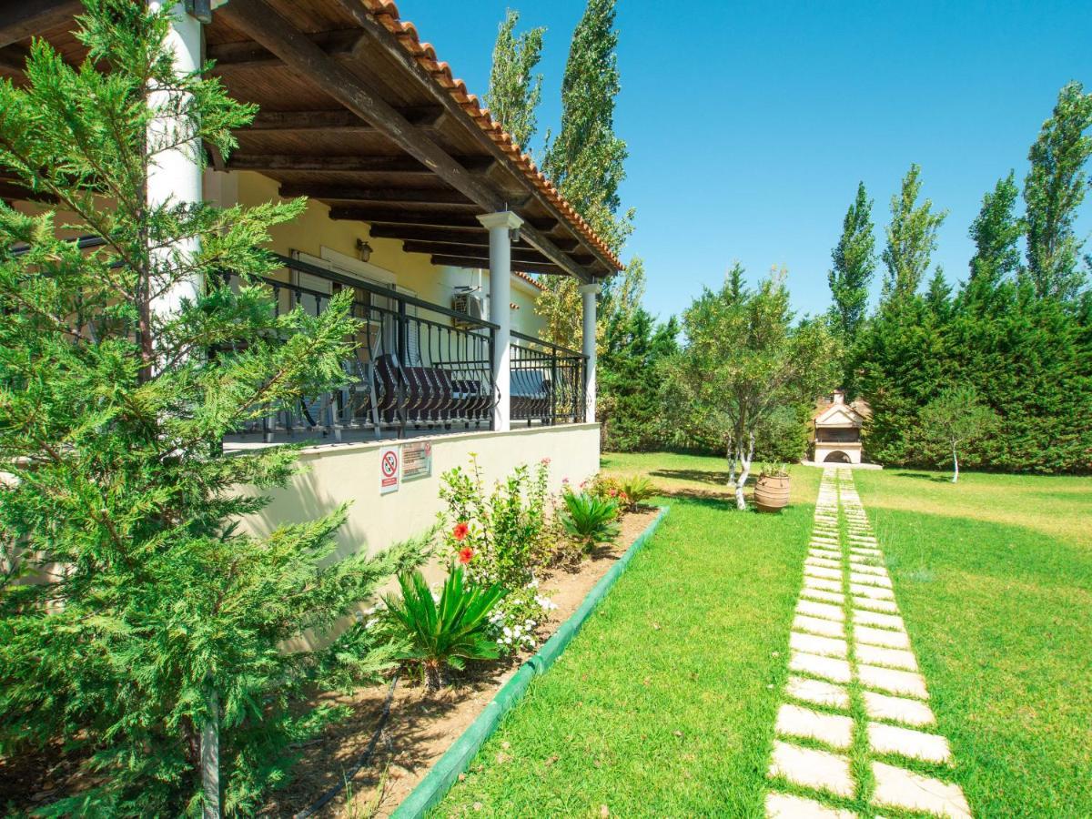 Villa Neptune Livathos  Exteriör bild